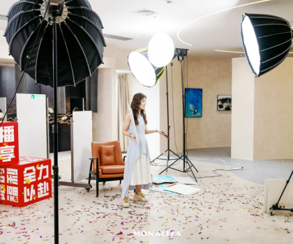 蒙娜麗莎直播基地落成投入使用！全域新零售版圖再添強(qiáng)核心引擎！