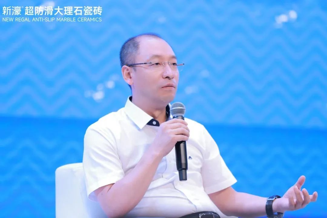 新濠品牌戰(zhàn)略升級(jí)暨二代超防滑新品發(fā)布會(huì)圓滿成功！16.jpg
